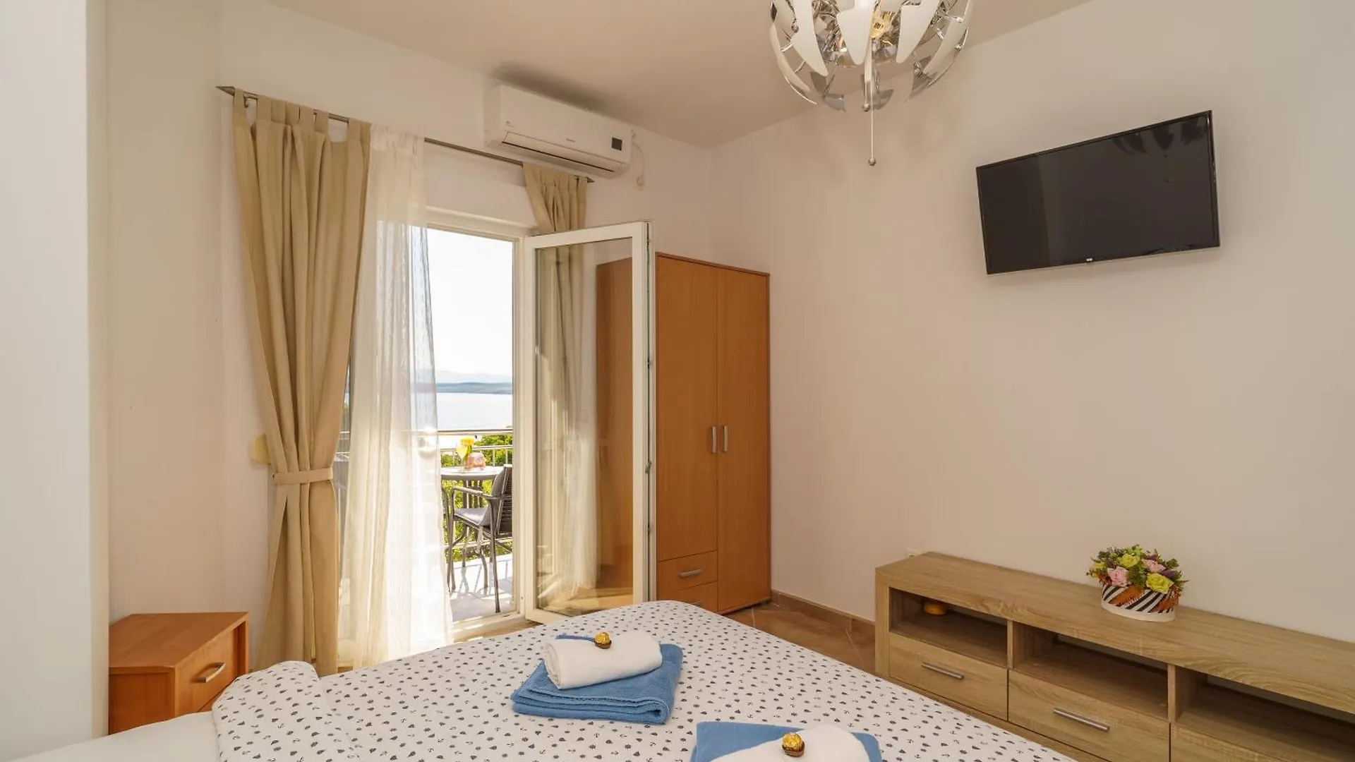 Dora Apartment Dramalj